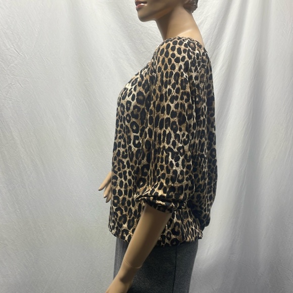 MICHAEL Michael Kors Cheetah Print Pullover 3/4 Sleeve Top - Picture 6 of 9